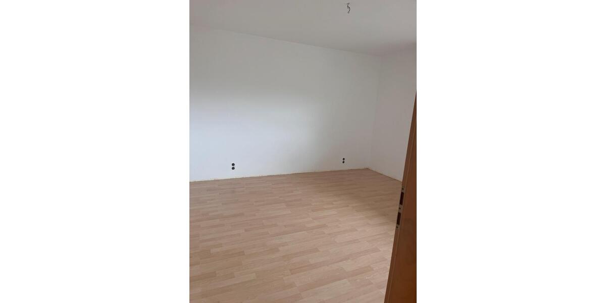 Terrassenwohnung Wermelskirchen - 3 Zimmer, 101 m&sup2;, 1.200&euro; | Angebot:26400653