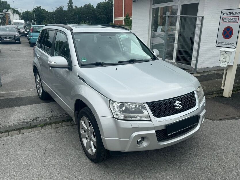 Suzuki Grand Vitara 103.000 km 10.800 € Hilden 40721