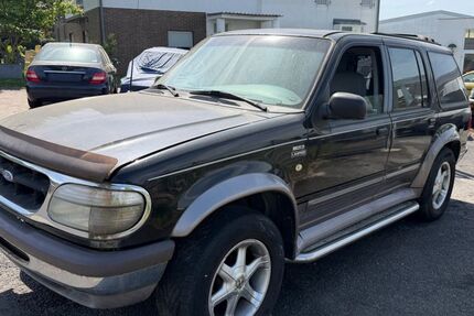 Ford Explorer 241.000 km 1.750 &euro; Erftstadt 50374