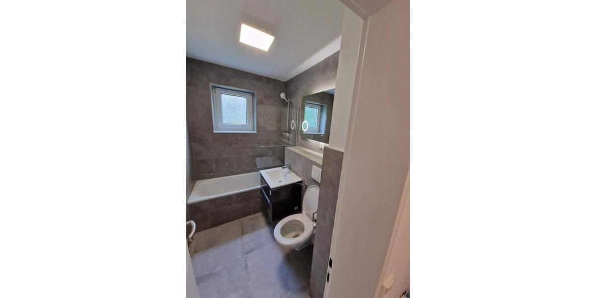 Terrassenwohnung Köln Holweide - 2 Zimmer, 63 m&sup2;, 870&euro; | Angebot:25611683