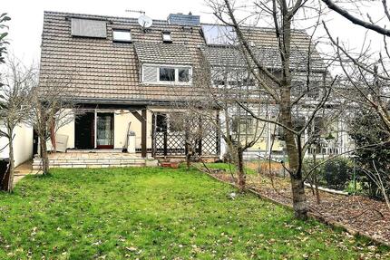 Schönes Mehrfamilienhaus in Leverkusen-Schlebusch