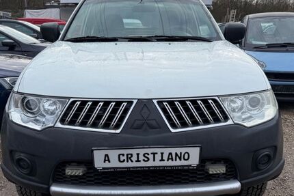 Mitsubishi L200 221.000 km 9.499 &euro; Köln 51107