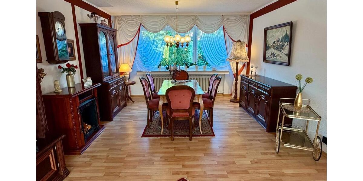 Reihenhaus Niederkassel - 5.5 Zimmer, 135 m&sup2;, 430.000&euro; | Angebot:27094947