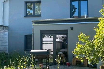 Haus Köln Porz - 5 Zimmer, 140 m&sup2;, 1.950&euro; | Angebot:26374929