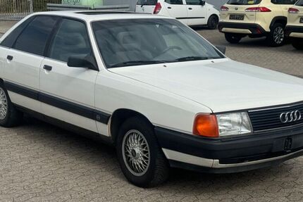 Audi 100
