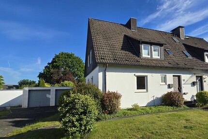 Doppelhaushälfte mit großem Grundstück und Bauplatz - Haus Mettmann | Angebot:26762226