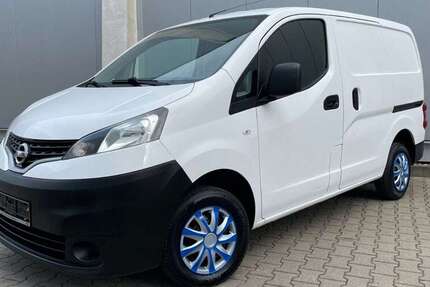 Nissan NV200 150.000 km 9.900 € Düsseldorf 40231