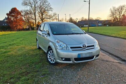 Toyota Corolla Verso 170.000 km 3.800 &euro; Wesseling 50389
