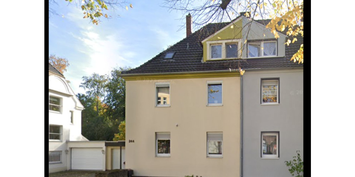 Renovierungsbedürftiges Kleinod in Düsseldorf 6 zimmer