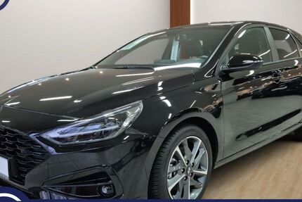 Hyundai i30 23.779 km 21.490 &euro; Köln 51145