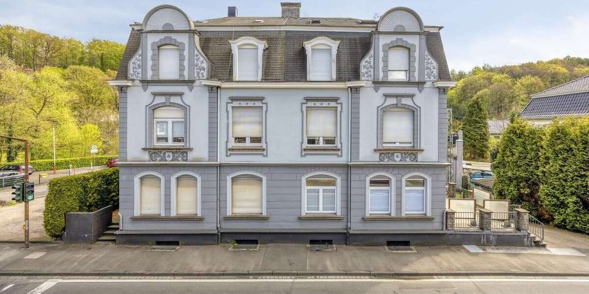 Einfamilienhaus Remscheid Lüttringhausen - 15 Zimmer, 408 m&sup2;, 365.000&euro; | Angebot:26921309