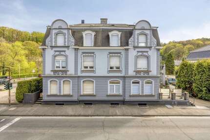 Haus Remscheid Lüttringhausen - 15 Zimmer, 408 m&sup2;, 365.000&euro; | Angebot:26921309