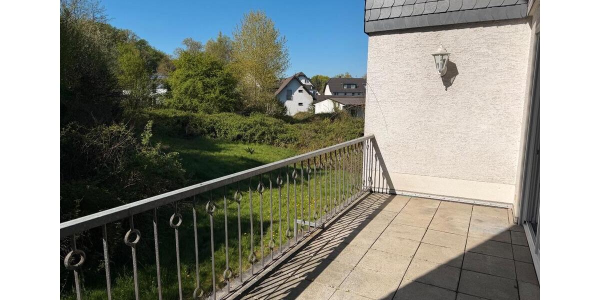 Doppelhaushälfte Bergisch Gladbach Paffrath - 5 Zimmer, 195 m&sup2;, 2.400&euro; | Angebot:26322264