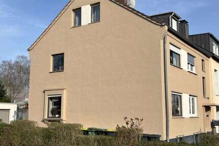 Haus zum Kaufen in Troisdorf 690.000 € 183 m² 7 zimmer