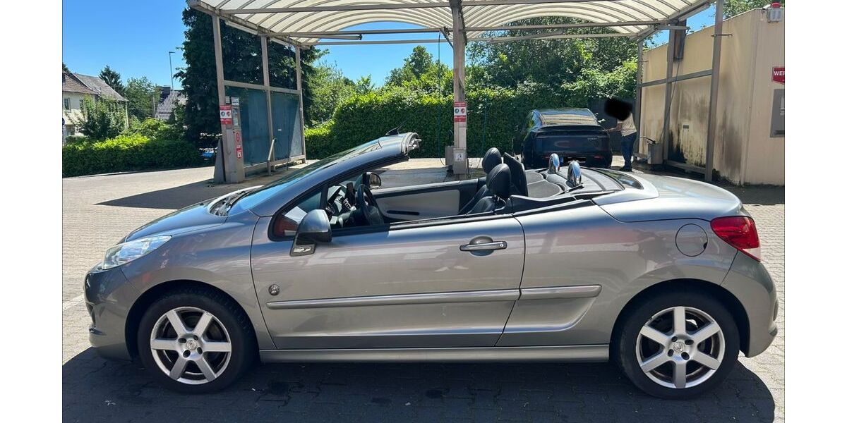 Peugeot 207 86.797 km 5.400 &euro; Solingen 42697