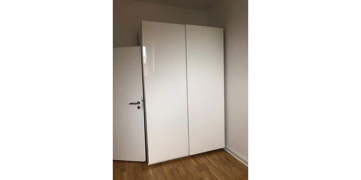 Erstklassige Lage am Rhein - Charmantes Altbauflair für Individualisten - teilmöbliert 2 zimmer