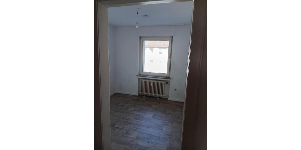 Etagenwohnung Remscheid - 3 Zimmer, 46 m&sup2;, 322&euro; | Angebot:25281764