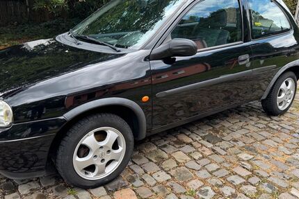 Opel Corsa 123.000 km 1.850 &euro; Solingen 42719