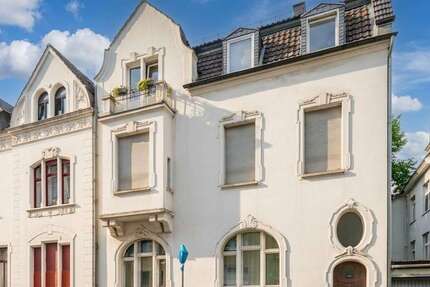 Haus Solingen - 9 Zimmer, 306 m&sup2;, 349.000&euro; | Angebot:26883194