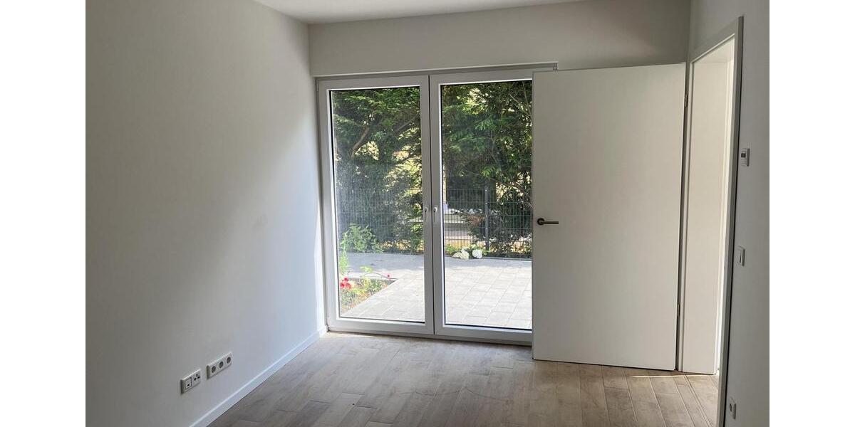 Etagenwohnung Köln Kalk - 3 Zimmer, 110 m&sup2;, 2.000&euro; | Angebot:26408974