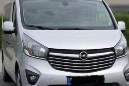 Opel Vivaro 197.000 km 12.999 &euro; Köln 51147