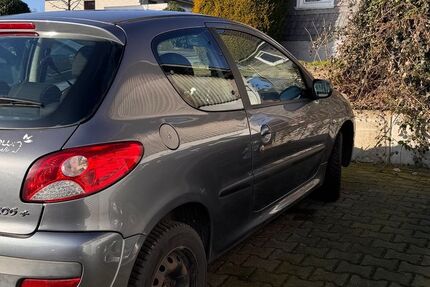 Peugeot 206 115.000 km 1.750 &euro; Wermelskirchen 42929