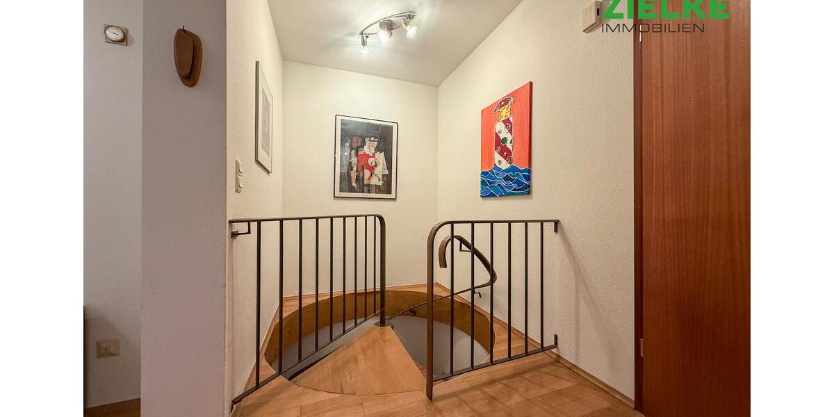 Erdgeschoßwohnung Erkrath - 5 Zimmer, 204 m&sup2;, 1.800&euro; | Angebot:24410004