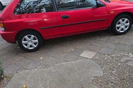 Mazda 323 47.600 km 1.500 € Düsseldorf 40625