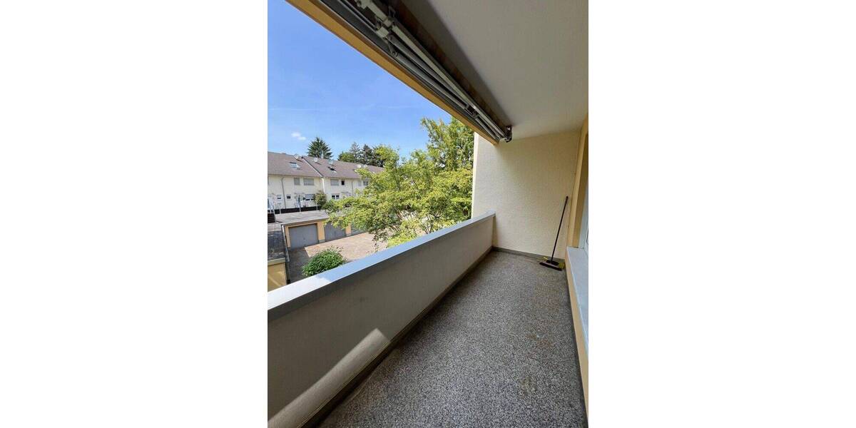 Etagenwohnung Köln Buchheim - 3 Zimmer, 67 m&sup2;, 1.200&euro; | Angebot:26891523