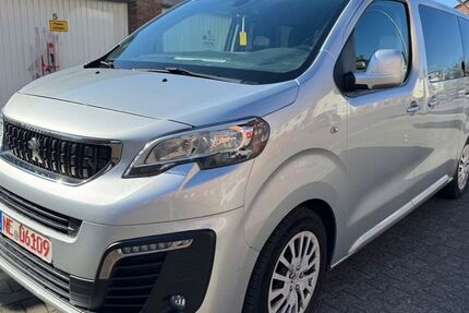Peugeot Traveller