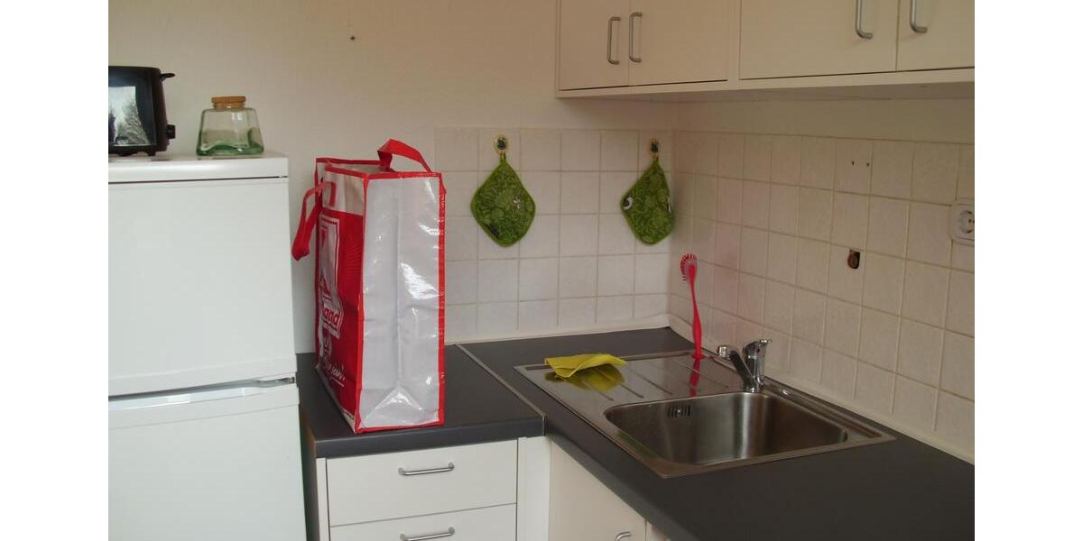 Drei gut vermietete Eigentumswohnungen und Tiefgaragenstellplätze 1 zimmer