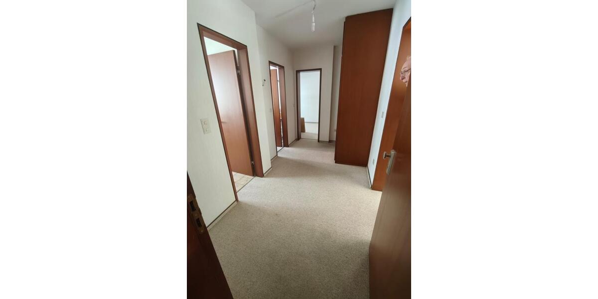 Erdgeschoßwohnung Remscheid Reinshagen - 2 Zimmer, 68 m&sup2;, 500&euro; | Angebot:26323574