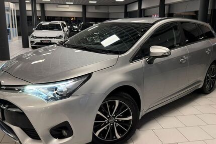 Toyota Avensis 122.542 km 16.390 &euro; Köln 51149