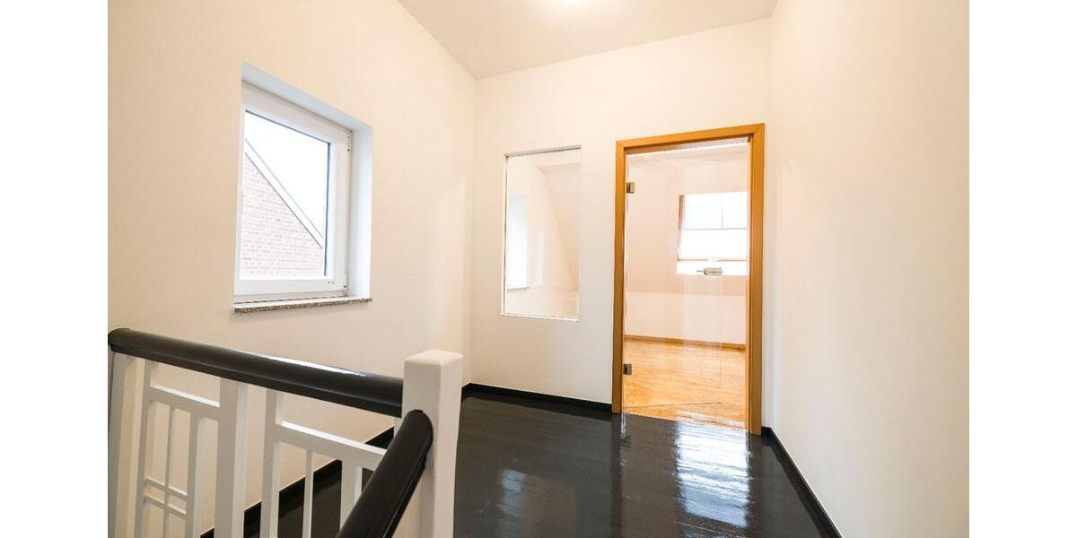 Großzügige 2-Zimmer-Maisonette (77 m²) mit Dachterrasse frisch zimmer