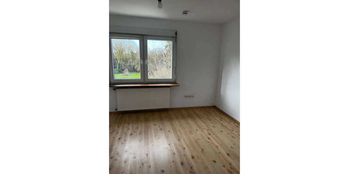 Etagenwohnung Leverkusen Bergisch-Neukirchen Bergisch Neukirchen - 2 Zimmer, 50 m&sup2;, 610&euro; | Angebot:26414865