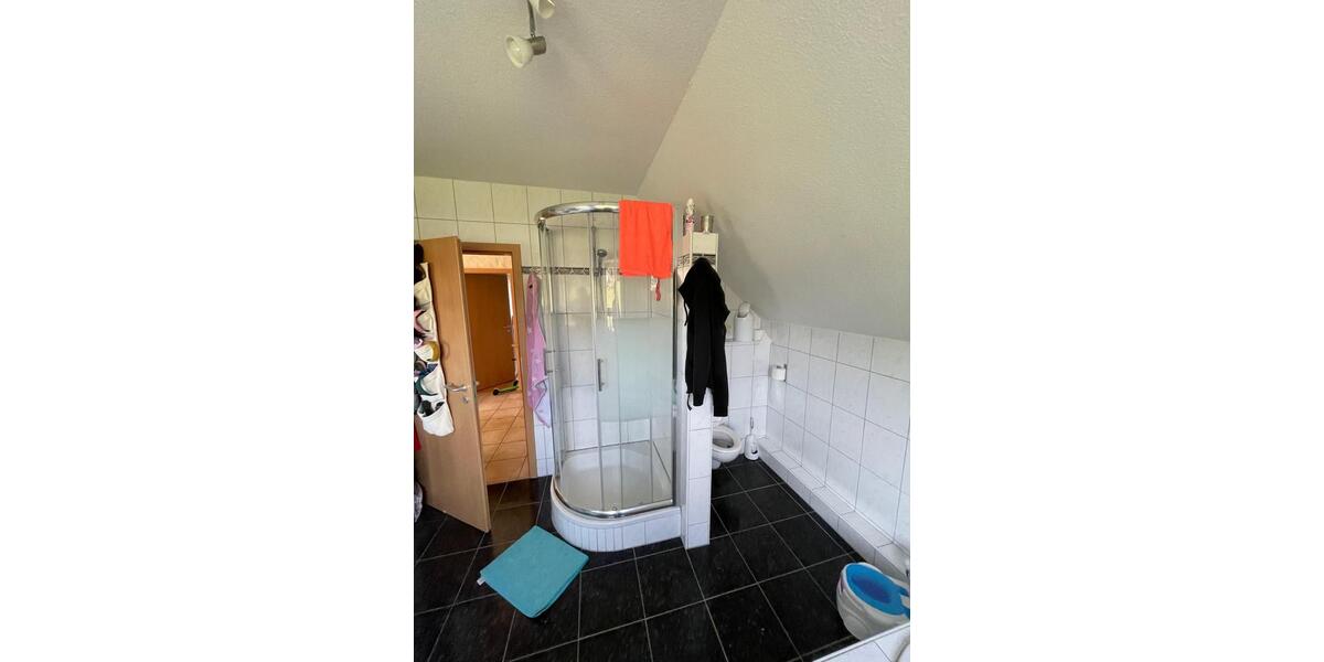 Etagenwohnung Remscheid - 5 Zimmer, 163 m&sup2;, 1.290&euro; | Angebot:25647719
