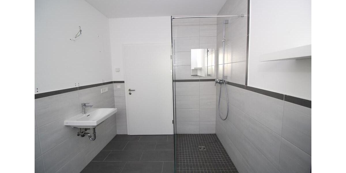 Schicke 3-Zimmer Wohnung (EG) mit offener Küche zu vermieten! 3 zimmer