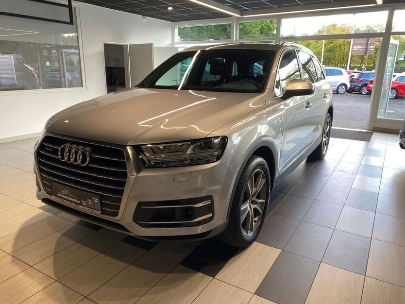 Q7