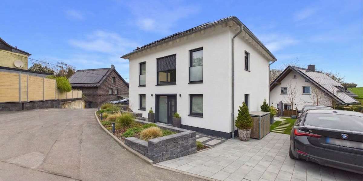 Einfamilienhaus Solingen Central - 5 Zimmer, 164 m&sup2;, 740.000&euro; | Angebot:26964436
