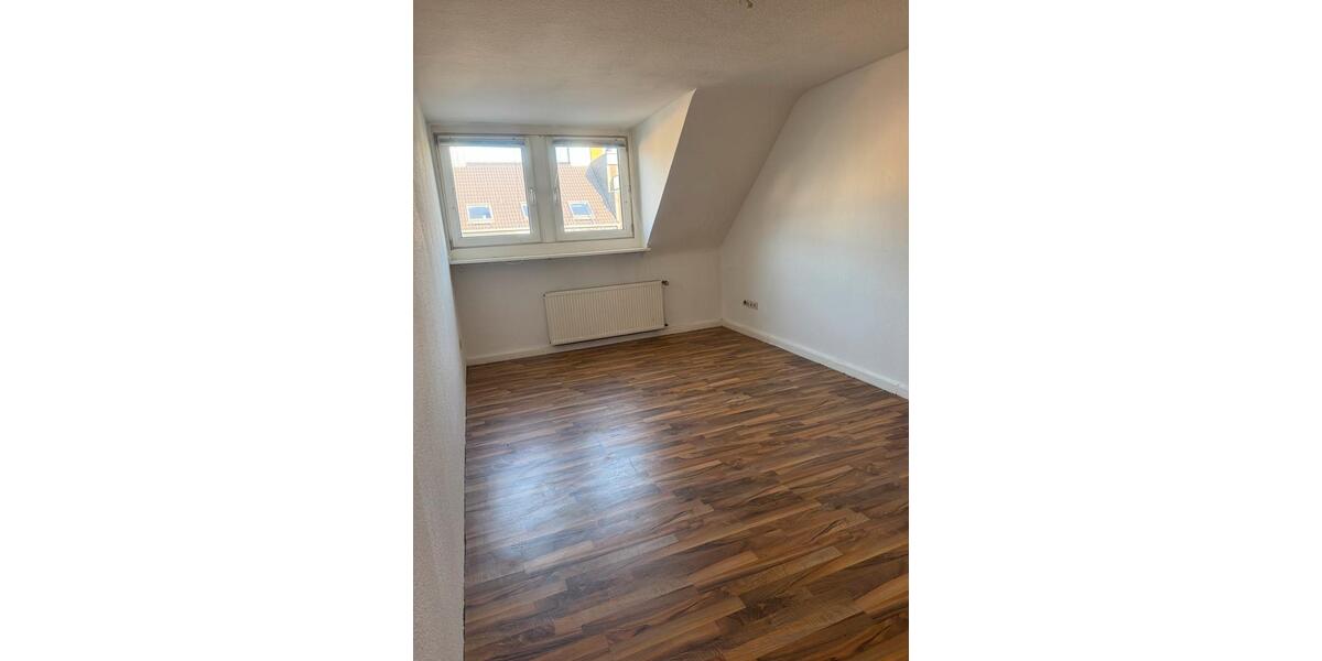 Etagenwohnung Düsseldorf Oberbilk - 2 Zimmer, 60 m&sup2;, 870&euro; | Angebot:26447945