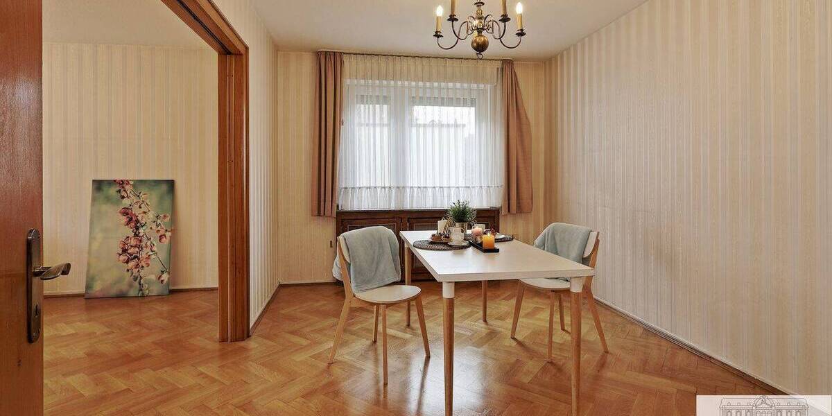 Ein-bis Zweifamilienhaus im Hildener Norden: Großzügiges Wohnen mit vielfältigen Nutzungsmöglichkeiten 8 zimmer