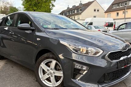 Kia ceed / Ceed 73.300 km 8.700 &euro; Troisdorf 53842