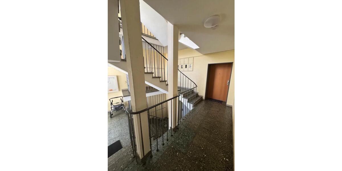 Erdgeschoßwohnung Bergisch Gladbach - 2 Zimmer, 66 m&sup2;, 220.000&euro; | Angebot:24652816