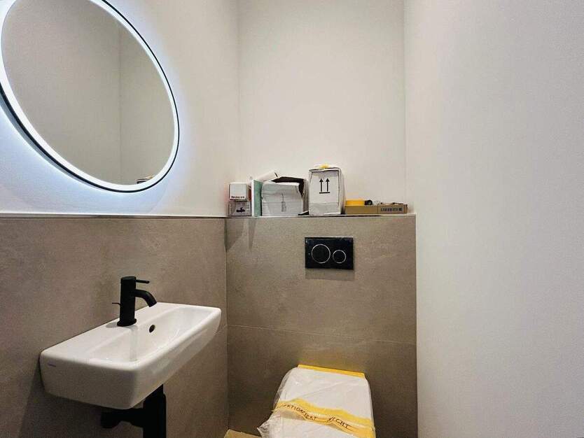 Kernsanierte, teilmöblierte 4-Zimmer-WG in zentraler, gut angebundener Lage in Köln-Ehrenfeld! 4 zimmer