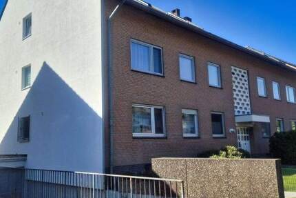 TOPLAGE IM HILDENER NORDEN - Dachterrassenwohnung mit Modernisierungsbedarf 3 zimmer
