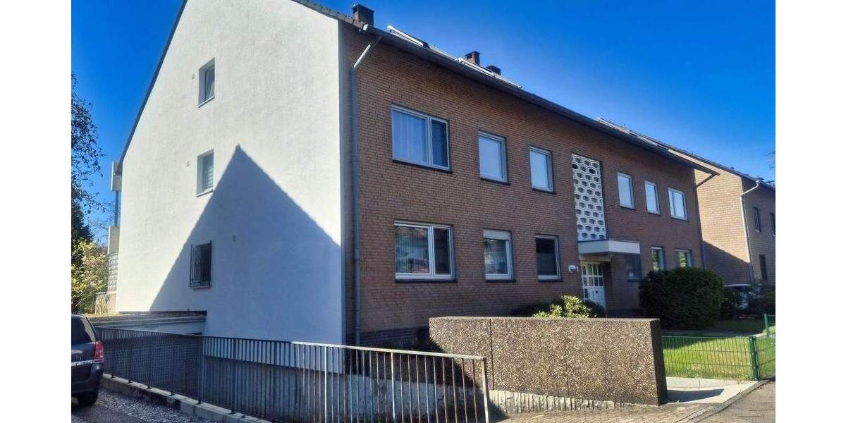 TOPLAGE IM HILDENER NORDEN - Dachterrassenwohnung mit Modernisierungsbedarf 3 zimmer