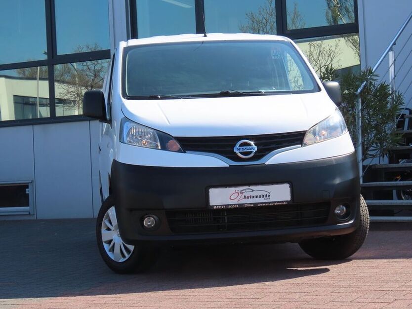 NV200