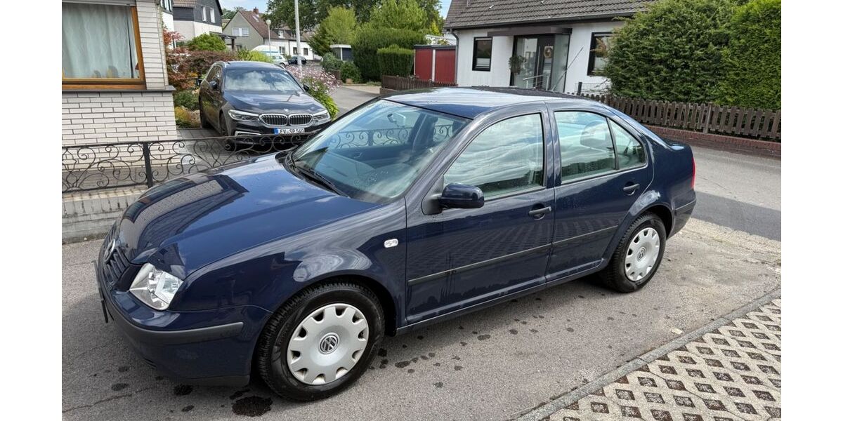 VW Bora 64.954 km 4.000 &euro; Leverkusen 51377