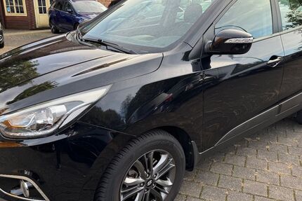 Hyundai ix35 123.000 km 10.750 € Neuss 41462