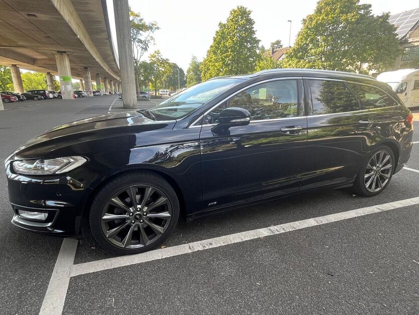 Ford Mondeo 182.662 km 12.900 € Leverkusen 51373